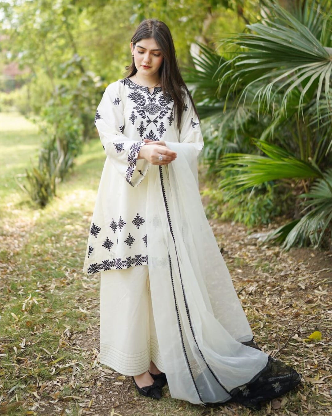 Embroidered Farshi Shalwar 3 piece